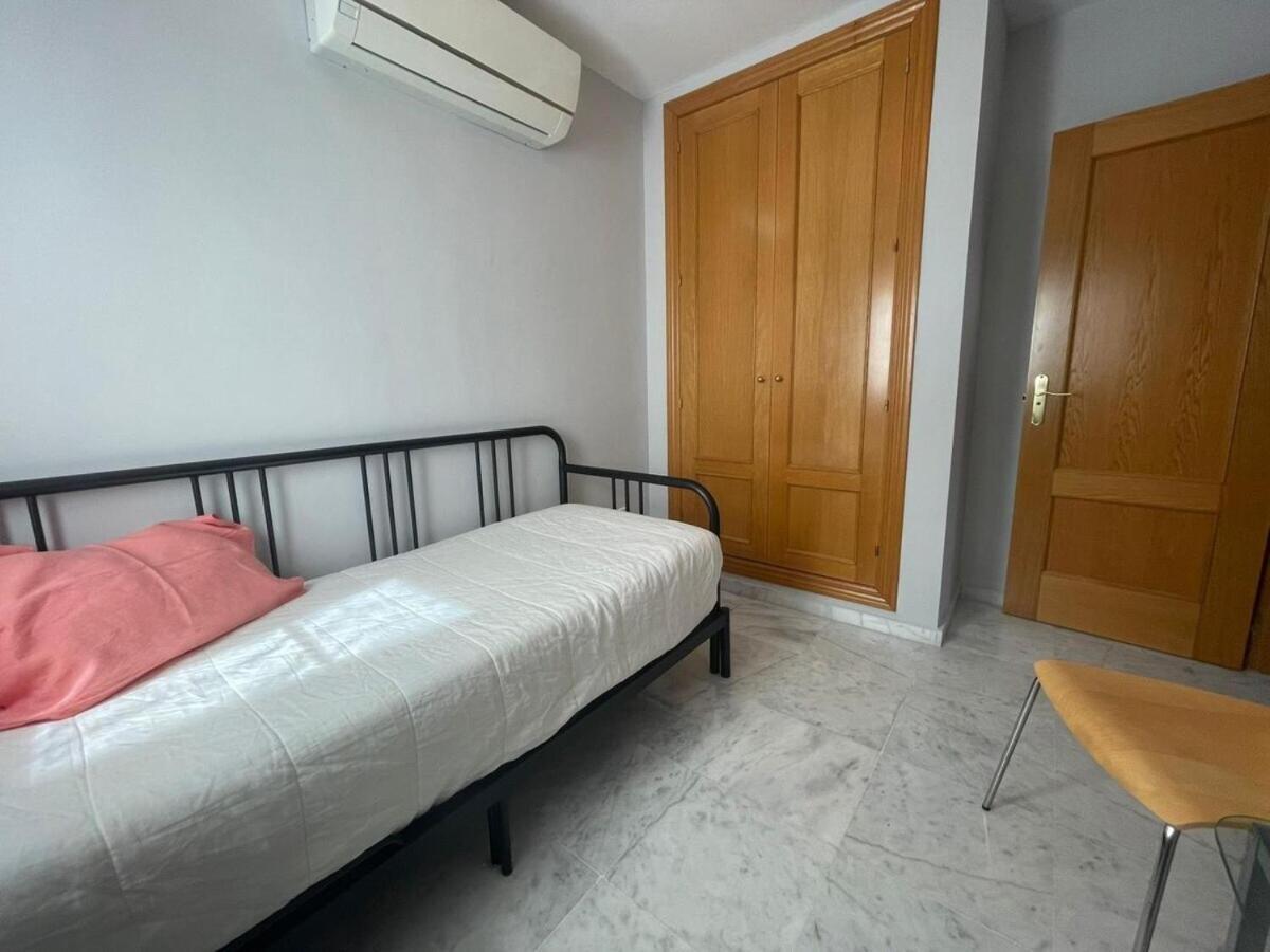 Calu Homes Duplex Cerca Playa De Huelin Málaga Exteriör bild
