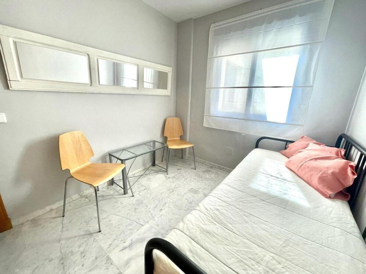 Calu Homes Duplex Cerca Playa De Huelin Málaga Exteriör bild