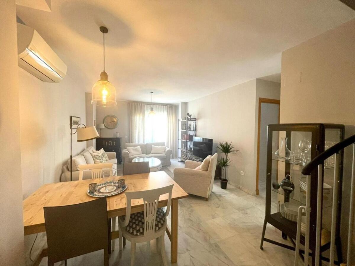 Calu Homes Duplex Cerca Playa De Huelin Málaga Exteriör bild