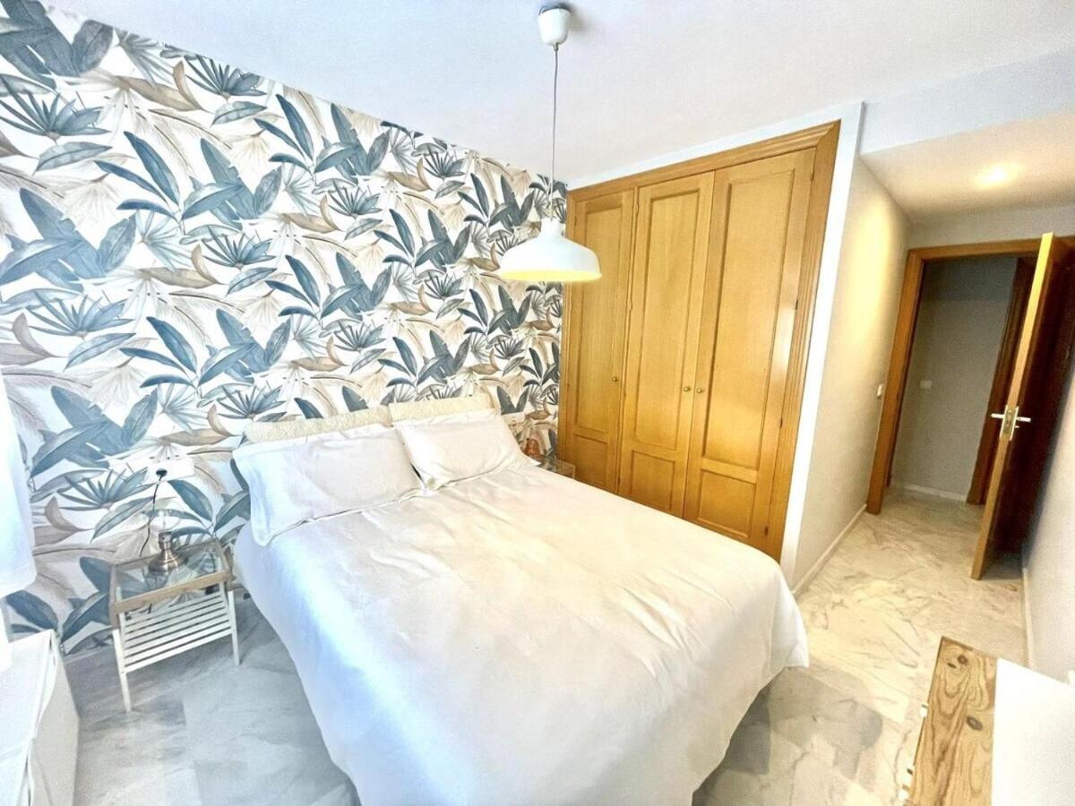 Calu Homes Duplex Cerca Playa De Huelin Málaga Exteriör bild