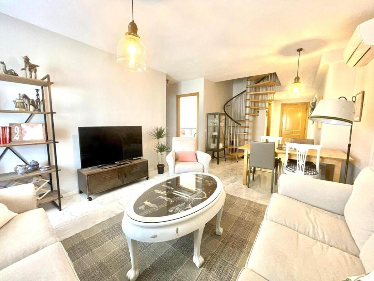 Calu Homes Duplex Cerca Playa De Huelin Málaga Exteriör bild